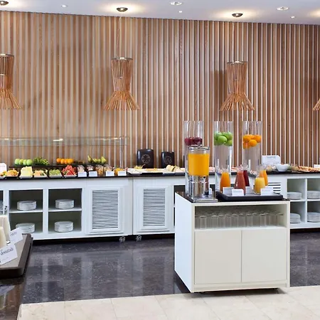Nh Canciller Ayala Hotel