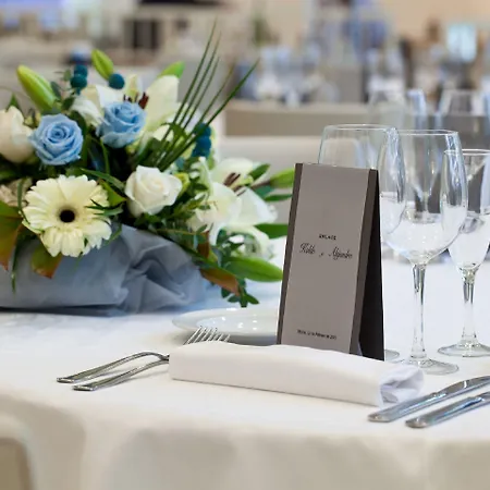 Hotel Nh Canciller Ayala