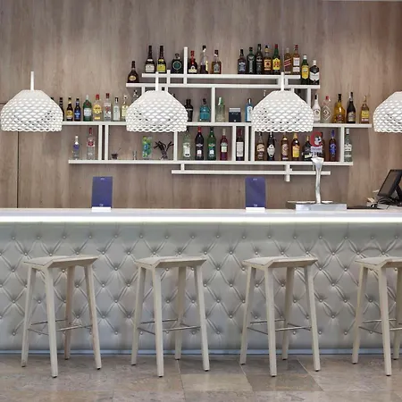 Nh Canciller Ayala Hotel