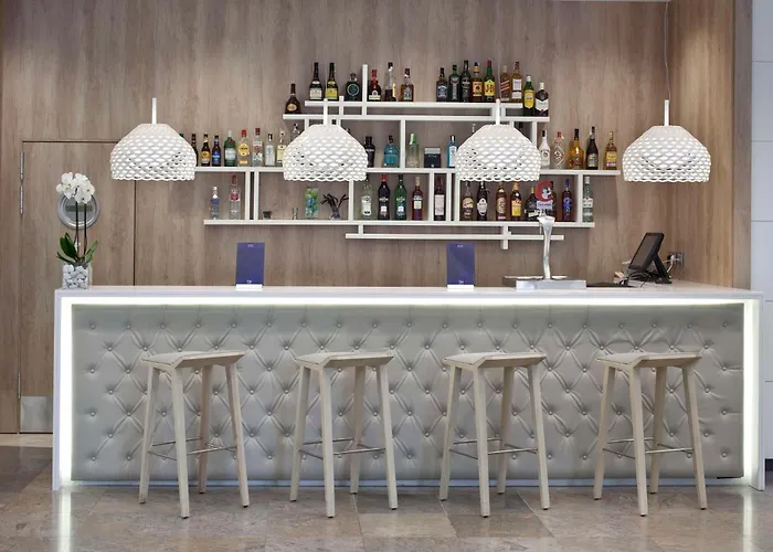 Nh Canciller Ayala Hotel