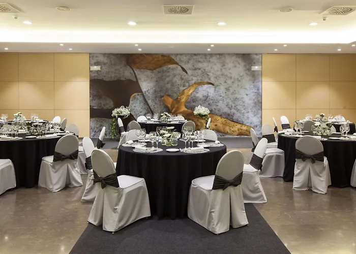 Hotel Nh Canciller Ayala