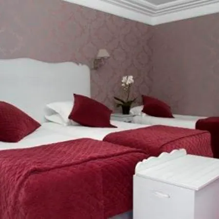 Hotel Nh Canciller Ayala 4*