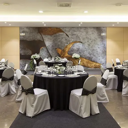 Hotel Nh Canciller Ayala