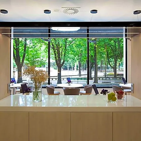 Hotel Nh Canciller Ayala
