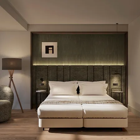 Hotel Nh Canciller Ayala