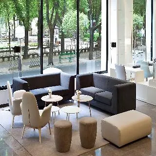 Nh Canciller Ayala Hotel 4*