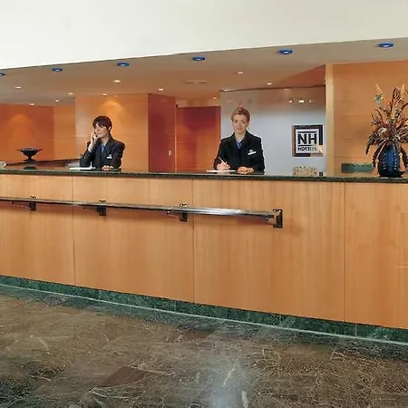 Nh Canciller Ayala Hotel 4*