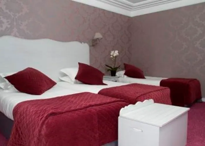 Hotel Nh Canciller Ayala 4*