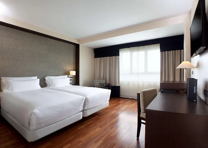 Nh Canciller Ayala Hotel