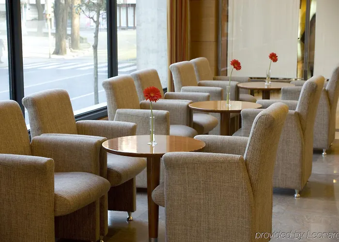 Hotel Nh Canciller Ayala 4*