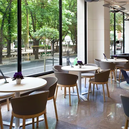 Ξενοδοχείο Nh Canciller Ayala 4*