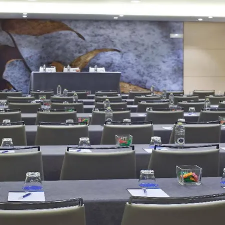 Hotel Nh Canciller Ayala 4*